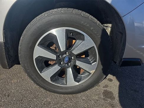 Used 2018 Subaru Forester 2.5i w/ Alloy Wheel Package image 9