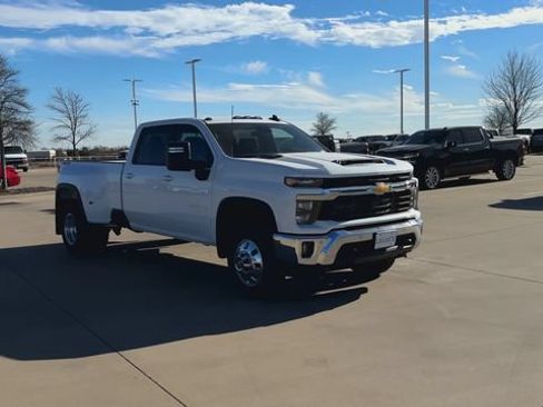 New 2026 Chevrolet Silverado 3500 LT w/ Safety Package AWD/4WD image 3