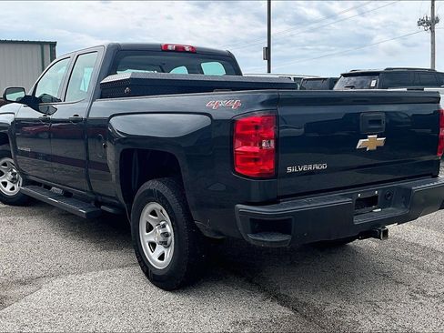Used 2017 Chevrolet Silverado 1500 W/T w/ Trailering Package image 5