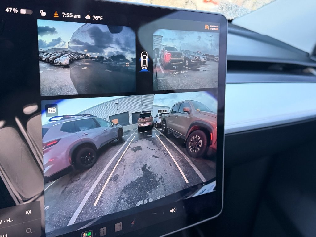 Used 2023 Tesla Model Y AWD image 19