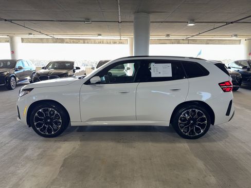 Certified 2025 BMW X3 xDrive30i w/ M Sport Package image 5