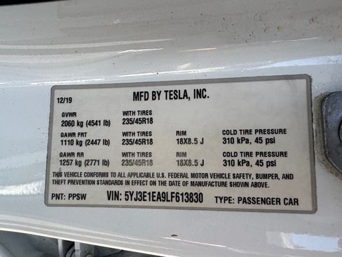 Used 2020 Tesla Model 3 Standard Range RWD image 21