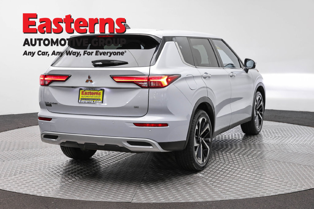Used 2024 Mitsubishi Outlander SE AWD/4WD image 7