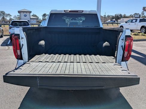 Used 2023 GMC Sierra 1500 SLT w/ X31 Off-Road Package image 15