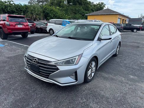 Used 2019 Hyundai Elantra SEL FWD image 4