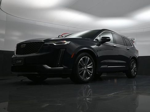 Used 2025 Cadillac XT6 Premium Luxury image 27