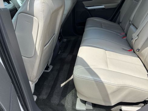 Used 2014 Ford Edge SEL w/ Equipment Group 205A FWD image 25