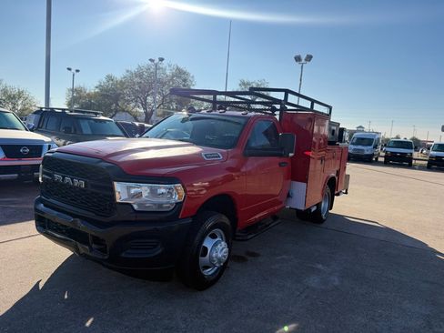 Used 2019 RAM 3500 Tradesman image 2
