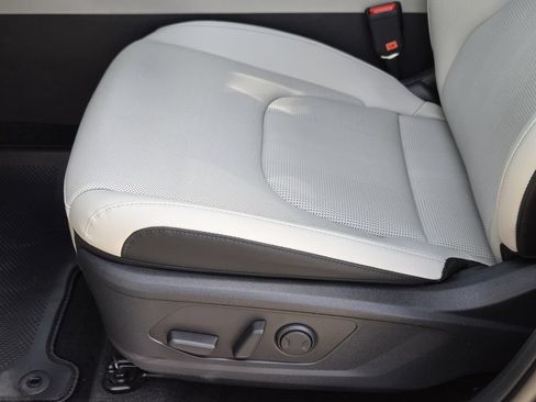 New 2026 Kia Sportage EX FWD image 19