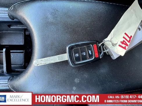 Used 2022 Honda HR-V LX image 38