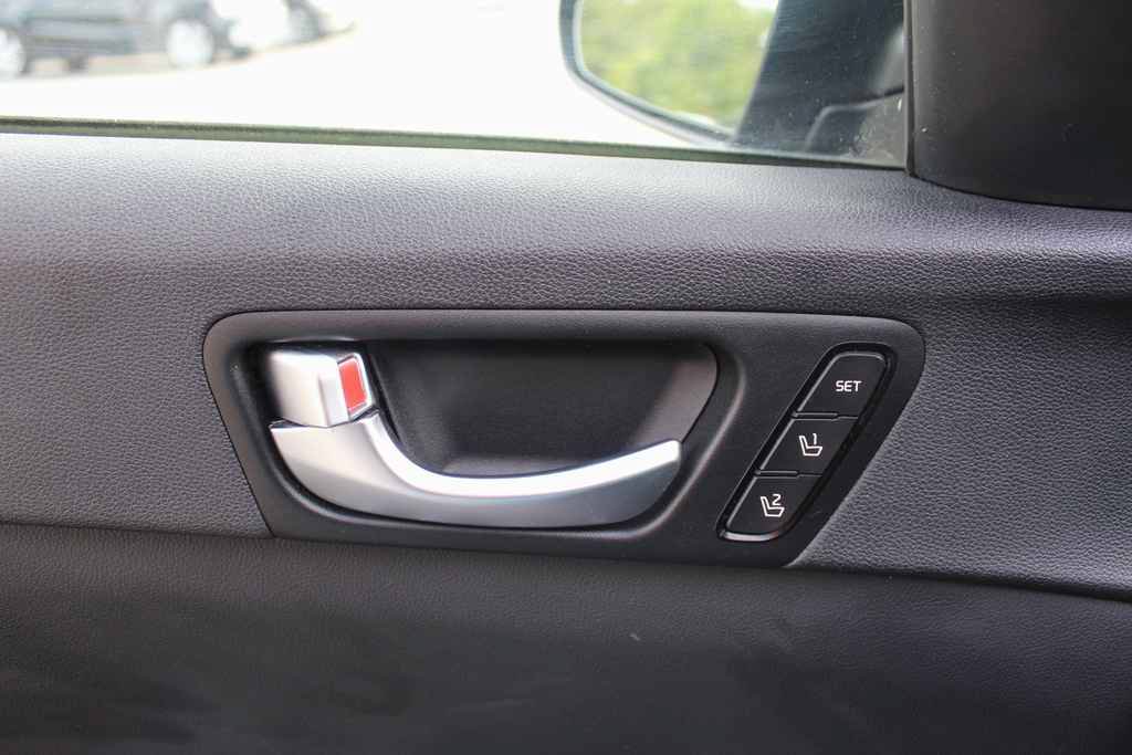 Used 2018 Kia Optima EX FWD image 13