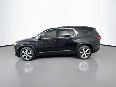 Certified 2022 Chevrolet Traverse LT w/ LT Premium Package AWD/4WD image 4