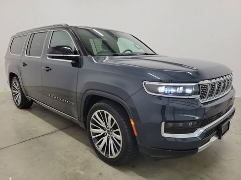 Used 2024 Jeep Grand Wagoneer L Series III image 4