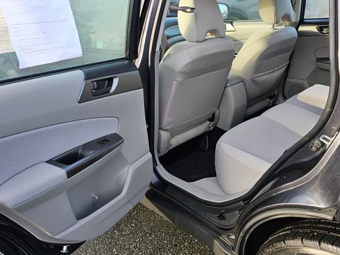 Used 2011 Subaru Forester 2.5X w/ Alloy Wheel Value Pkg image 15