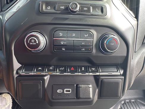 Used 2025 Chevrolet Silverado 1500 W/T image 21