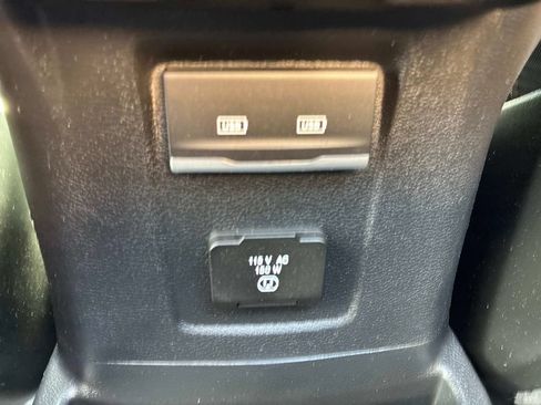 Used 2022 Jeep Wrangler Unlimited Sahara AWD/4WD image 21