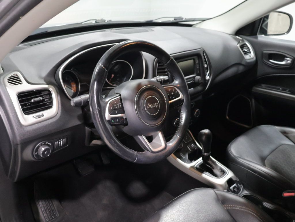 Used 2018 Jeep Compass Latitude AWD/4WD image 14