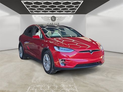 Used 2020 Tesla Model X Long Range image 7