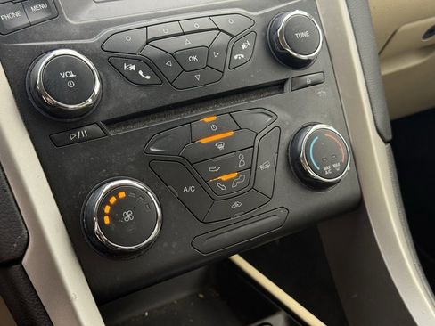 Used 2014 Ford Fusion SE image 19