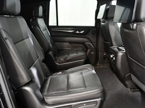 Used 2021 GMC Yukon XL Denali AWD/4WD image 19