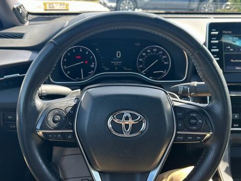Used 2020 Toyota Avalon Touring image 20