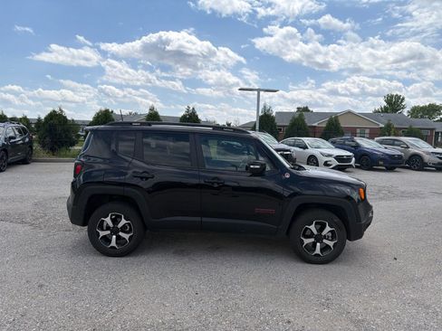 Used 2022 Jeep Renegade Trailhawk w/ Sun/Sound Group AWD/4WD image 20