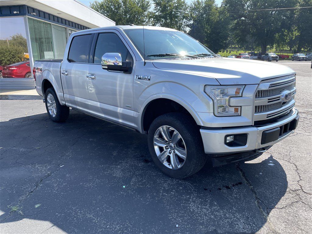Used 2017 Ford F150 Platinum w/ Equipment Group 701A Luxury AWD/4WD image 14