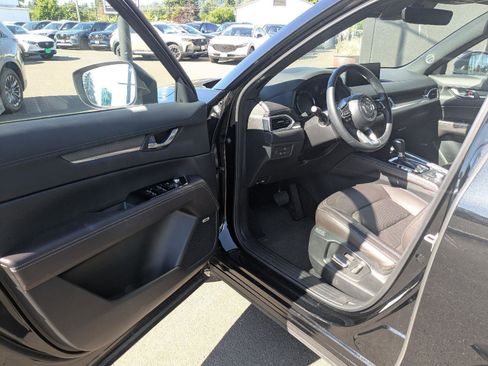Used 2025 MAZDA CX-5 Signature AWD/4WD image 16
