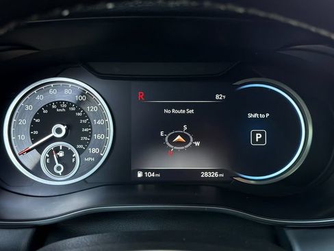 Used 2023 Genesis G70 2.0T RWD image 23