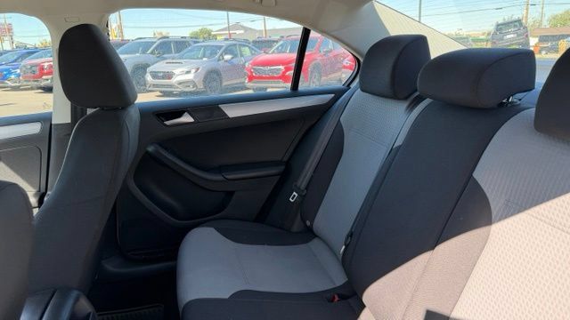 Used 2017 Volkswagen Jetta S FWD image 12