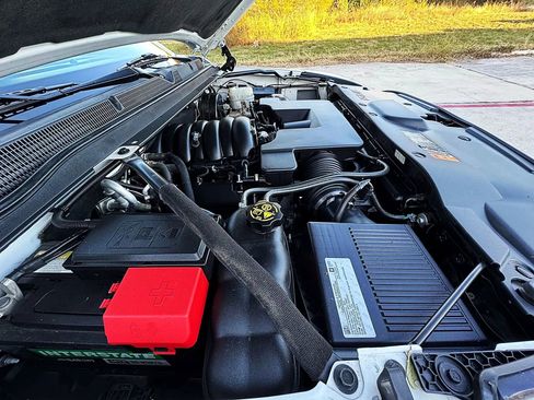 Used 2019 GMC Yukon XL SLE image 14