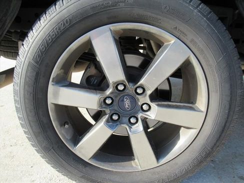 Used 2016 Ford F150 XLT w/ Equipment Group 301A Mid RWD image 5