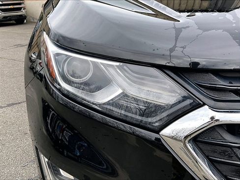 Used 2018 Chevrolet Equinox LS image 27