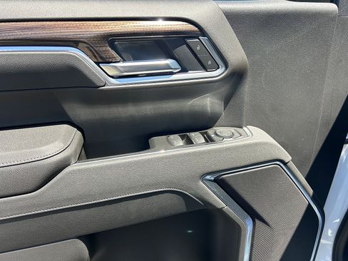 New 2026 Chevrolet Silverado 1500 RST w/ RST Select Package AWD/4WD image 12