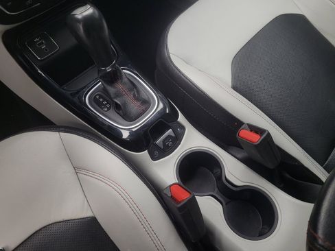 Used 2020 Jeep Compass Limited FWD image 26