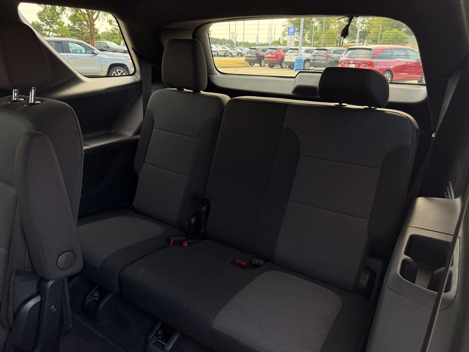 Used 2023 Chevrolet Traverse LT FWD image 31