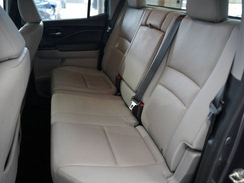 Used 2017 Honda Ridgeline RTL-T image 41