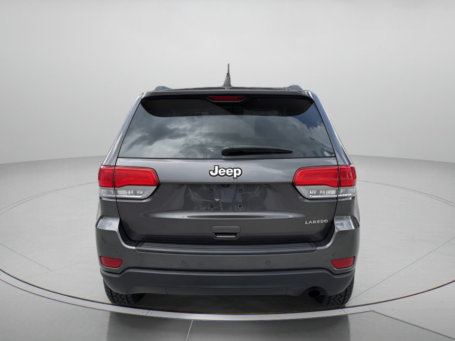 Used 2019 Jeep Grand Cherokee Laredo RWD image 4