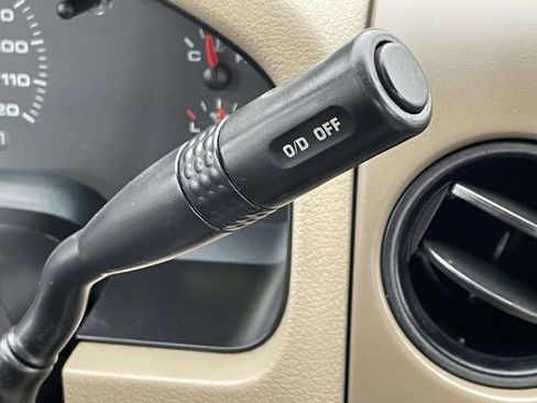 Used 2005 Ford F150 XL RWD image 23