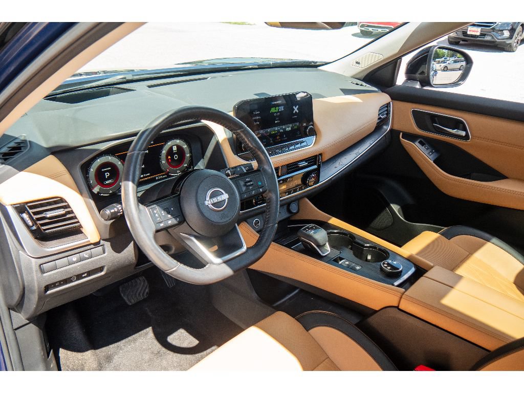 Used 2023 Nissan Rogue Platinum w/ Platinum Premium Package AWD/4WD image 14