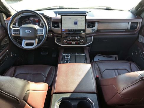 Used 2024 Ford Expedition Max Limited AWD/4WD image 13