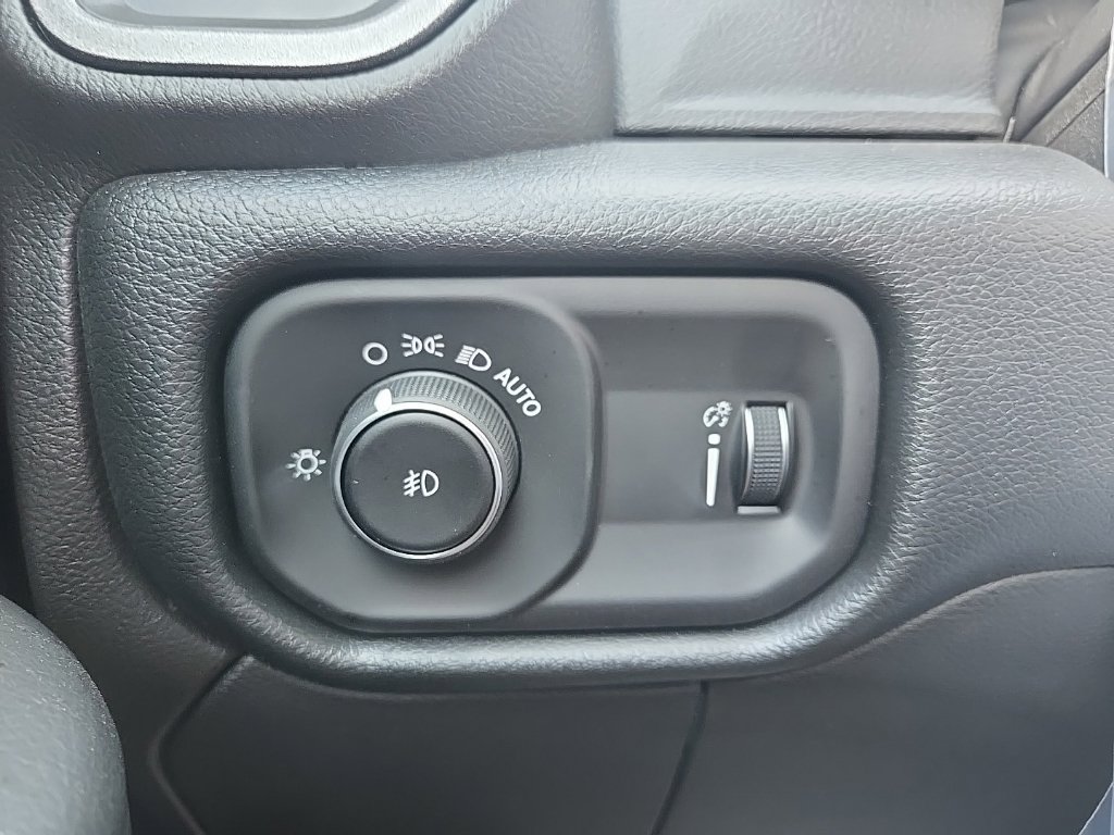New 2027 RAM 5500 Tradesman w/ Chrome Appearance Group AWD/4WD image 11