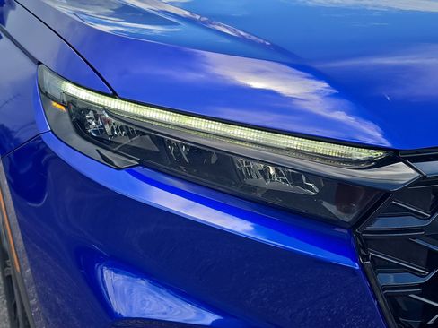 Certified 2025 Honda CR-V Sport image 7