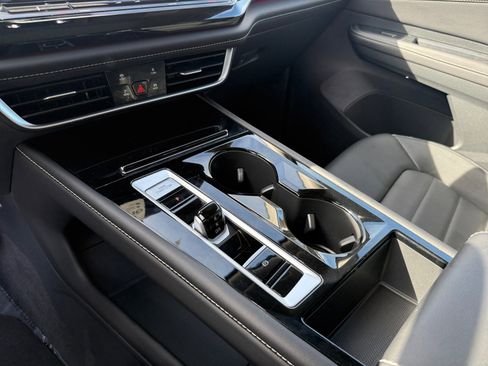 Certified 2025 Volkswagen Atlas SEL image 13