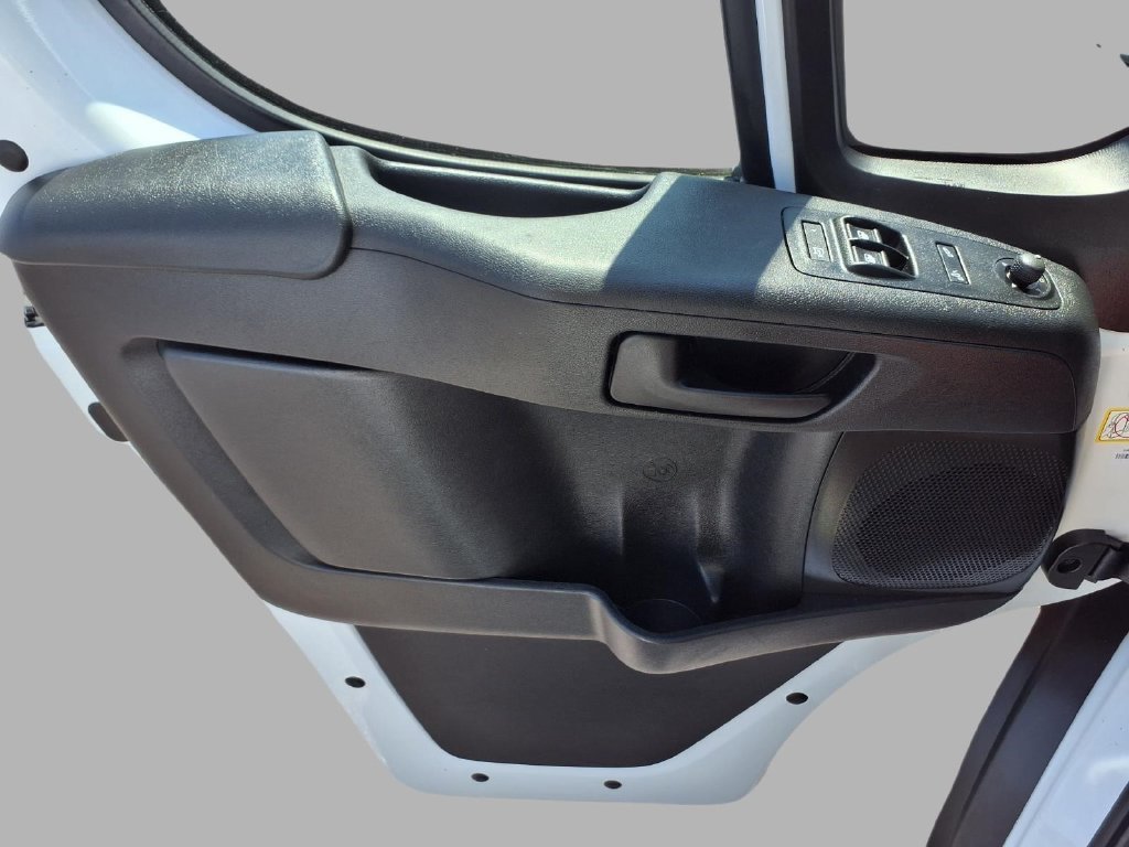 Used 2025 RAM ProMaster 2500 w/ Convenience Group FWD image 17