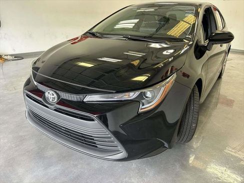 Certified 2025 Toyota Corolla LE w/ Convenience Package FWD image 7
