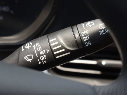 New 2026 Chevrolet Trax LS w/ LS Convenience Package FWD image 22