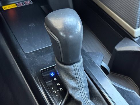 Used 2025 Toyota Camry SE FWD image 22