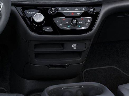 New 2026 Chrysler Pacifica Select AWD/4WD image 27