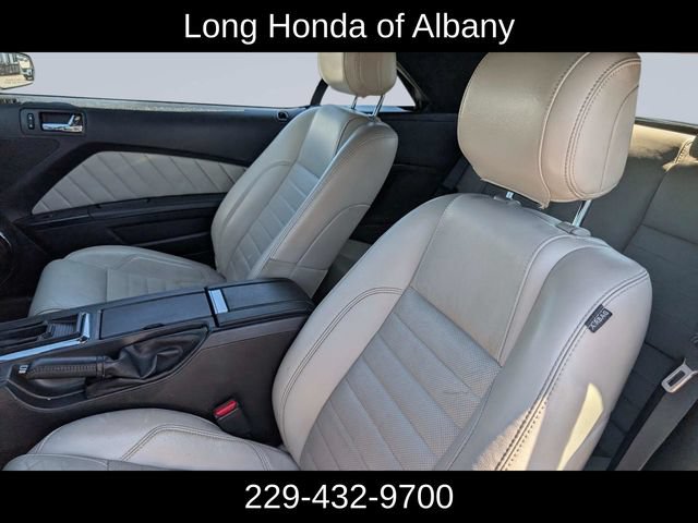 Used 2013 Ford Mustang Premium RWD image 16